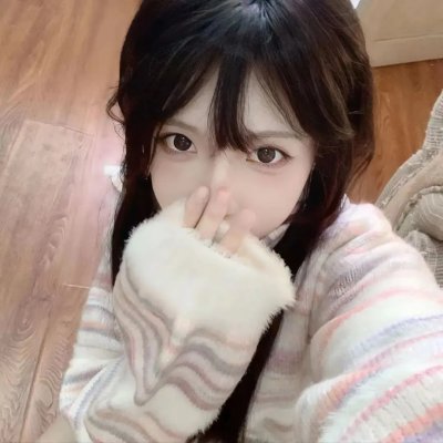这个警察不太冷